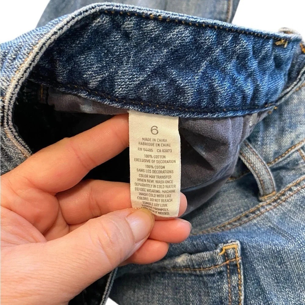 American Eagle distressed Bermuda jean shorts / jorts cutoffs
